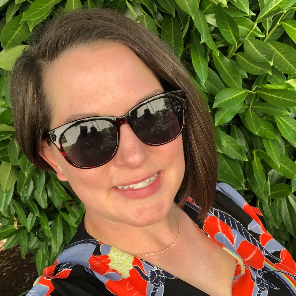 Meet your Posher, Jennifer